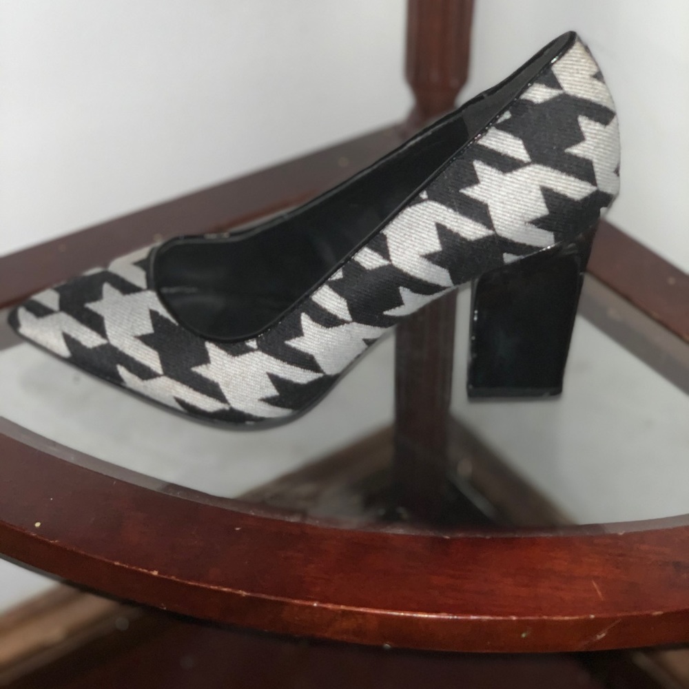 Black and White Nine West Heels